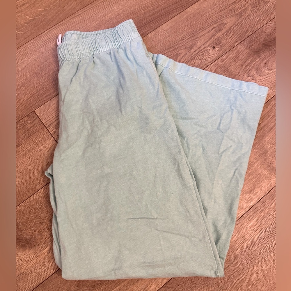 American Eagle Seriously Lived-In Wide Leg Sweats Small